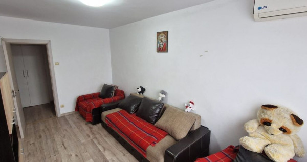 Doua camere in zona sediu politie.