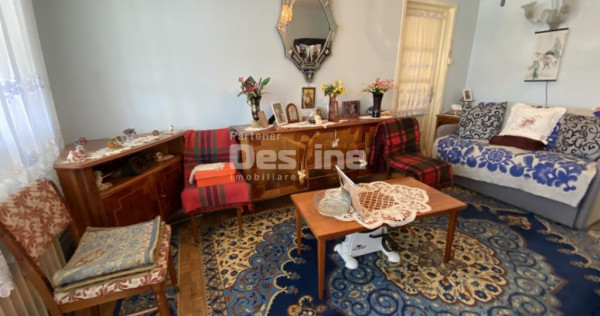 Apartament cu 2 camere, etaj intermediar, lift, bloc izolat