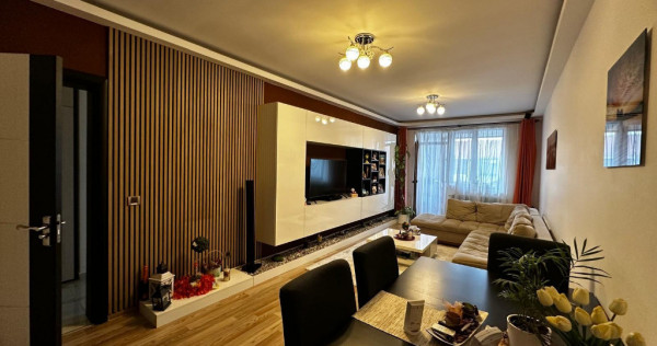 Apartament de 3 camere zona TRACTORUL,complex ISARAN,