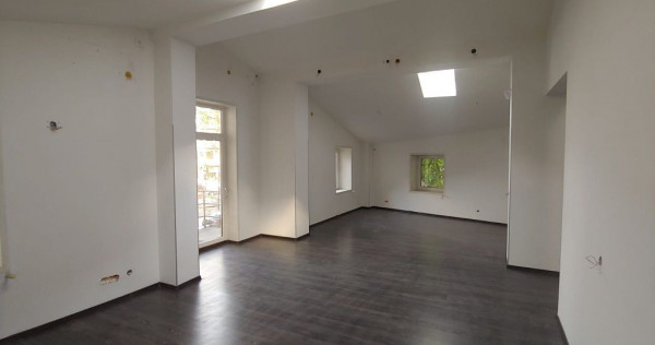 Spatiu comercia ,birouri 120 mp Dacia