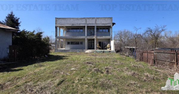 Domnesti - Potential investitional/ Casa la gri 476mp si ter