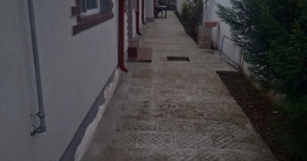 Casa 7 camere, 85 mp, zona Central