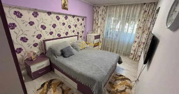 Apartament 3 camere decomandate, zona Pacurari(Alpha Bank)