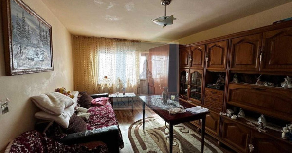 Apartament 3 camere P/4 - zona Tractorul Brasov