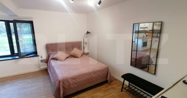 Garsoniera moderna tip studio, 25 mp, Semicentral, cu loc de