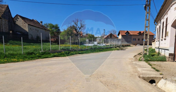 Teren &icirc;n inima Țării Făgărașului -980 mp- liniște ...