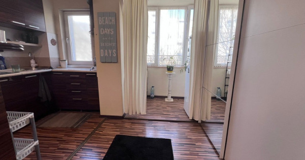 Garsoniera etaj 1, zona Dacia