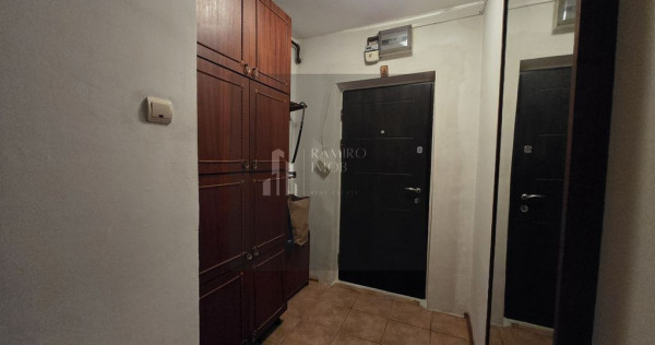 Apartament 3 camere 70m decomandat centrala Prel. Ferenta...