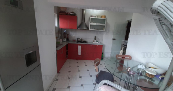 Universitatea Hyperion Calea -Calarasi cu loc de parcare