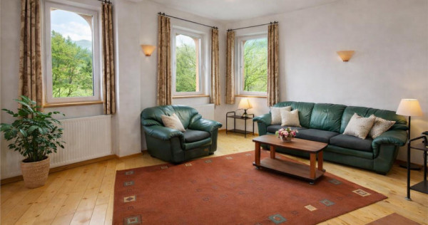 Volum arhitectural remarcabil:Rezidential Sediu firma,Clini