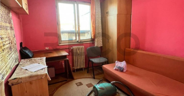 RECO Garsoniera zona Cantemir etaj 2