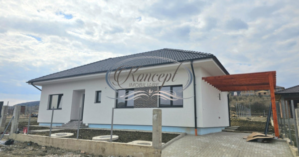 Casa eficienta energetic, noua, cu pod mansardabil generos