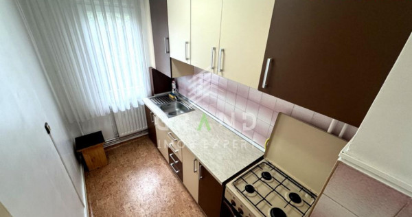 3 CAMERE | BALCON | ETAJ INTERMEDIAR | MĂNĂȘTUR &ndash; ZONA