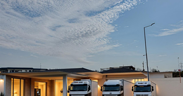 Hala stradala de in Tunari / Nord