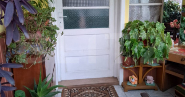 Vand casa in Oradea, intr-o zona linistita, aproape de parc