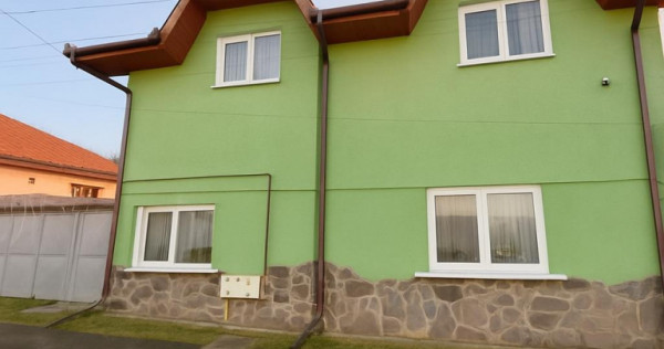 Casa potential:locuire multifamiliala,activitati comerciale,