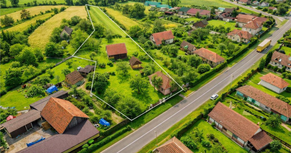 FILM! 4.900mp teren intravilan, cu casa, in Tufalau, Covasna