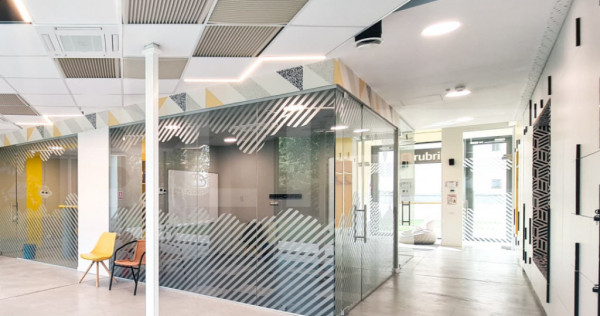 OPORTUNITATE ! Spatiu de birou, modern, zona Semicentrala