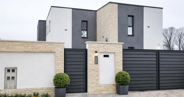 Vila impozanta, aspect deosebit, configuratie tip duplex, vi