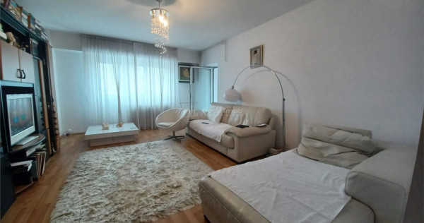 Apartament 3 camere-Calea C#259;l#259;ra#537;ilor