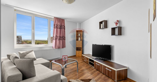 Apartament cu 3 camere de &icirc;nchiriat &icirc;n zona Romanilor