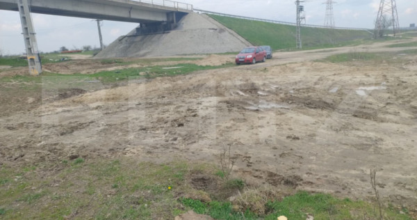 Teren extravilan, 2174 mp, 26.5m deschidere, Centura de Nord