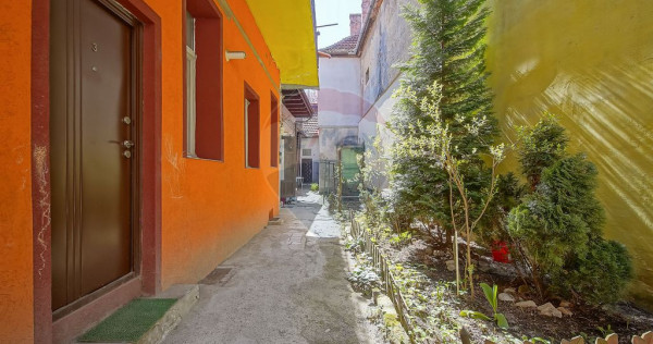 Apartament de v&acirc;nzare, aproape de Piața Sfatului