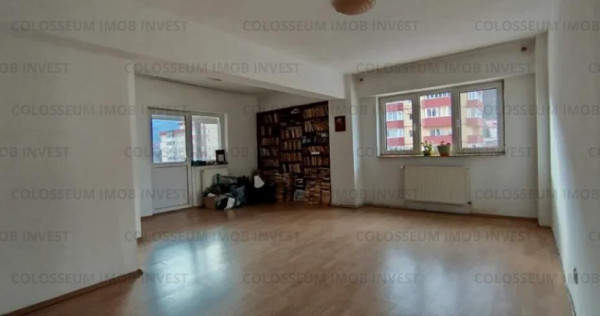 Racadau - 3 camere (transformat din 4), 2 bai, spatios, etaj 5/8!