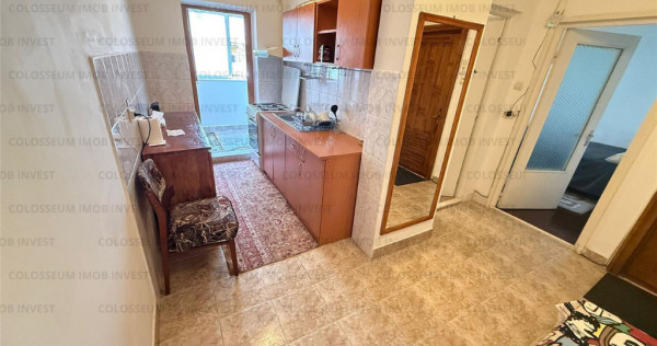 Calea Bucuresti-Paraului apartament 2 camere decomandat ,balcon mare.