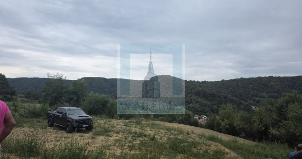 Teren intravilan de vanzare