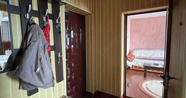 De inchiriat apartament 2 camere micro 20, 400 euro