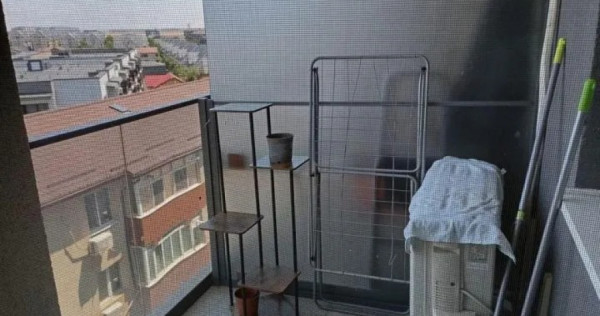 Dimitrie leonida etajul 1 fix la metrou