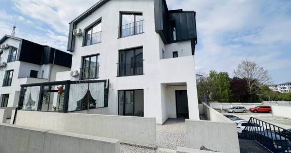 Super Vila &icirc;n Roșu , 161 mp construiti, 2 garaje acoperite