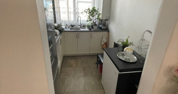 Apartament 3 camere, central, 73mp, renovat, &icirc;ncălzire &icirc;n pardoseală