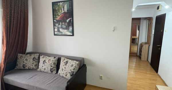 Garsoniera de inchiriat blocul Onix