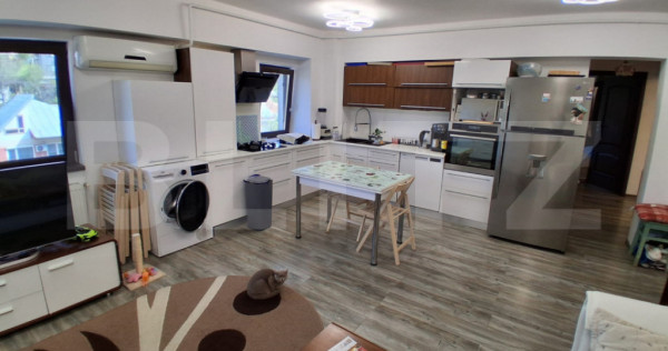 Apartament 3 camere, 70 mp, zona Păcurari