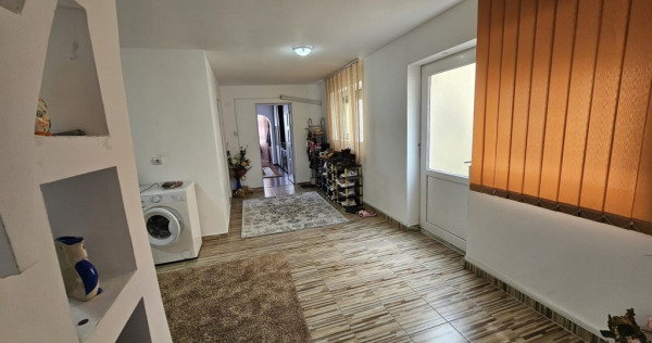 BAICOI -Casă STRADALĂ &ndash; ideală locuință sau business