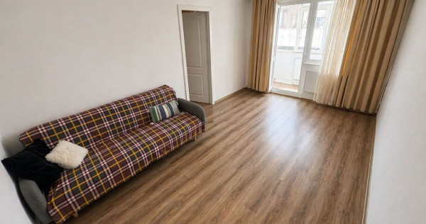 Apartament 2 camere zona Casa de Cultura cu Centrala