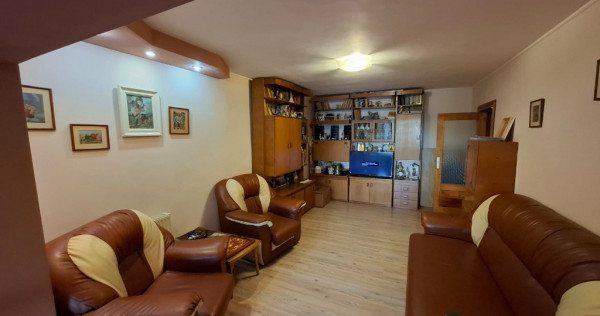 Apartament 3 camere Parter