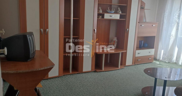 APARTAMENT CU 3 CAMERE IN ZONA MATERNA SITUAT LA ETAJUL 3 BL