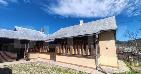 Casa cu 6830 mp teren, Manastirea Humorului
