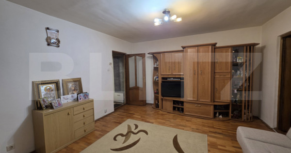 Apartament de vanzare, 55.36 mp, zona Micro 16