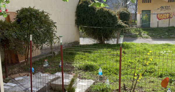 Apartament 2 camere parter Deva, zona Liceu Auto