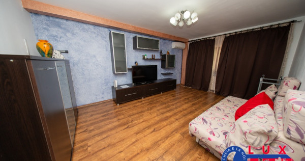 ID 343 Apartament cu 3 camere # INCHIRIERE!!!