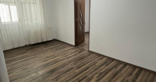 Oferim spre v&acirc;nzare apartament recent renovat 2 camere-Zona