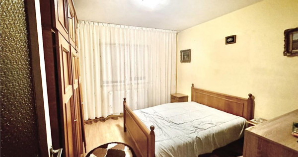 Apartament cu 3 camere , 2 bai si parcare -Profi Tractoru