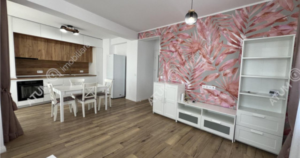 Apartament cu 3 camere 2 bai 2 locuri de parcare zona Semafo