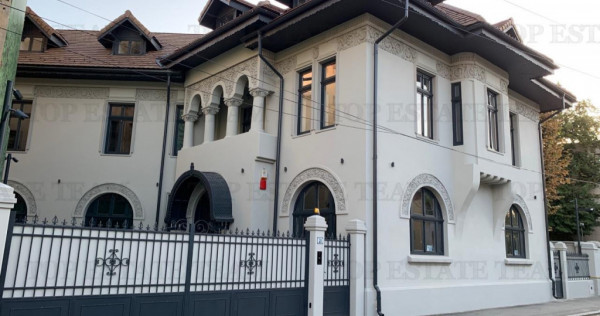 Vila brancoveneasca restaurata complet - eleganta, istorie s