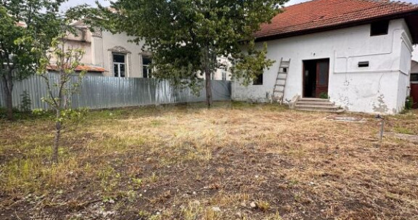 CASA 2 CAMERE/NOTAR/VALENII DE MUNTE//STRADAL