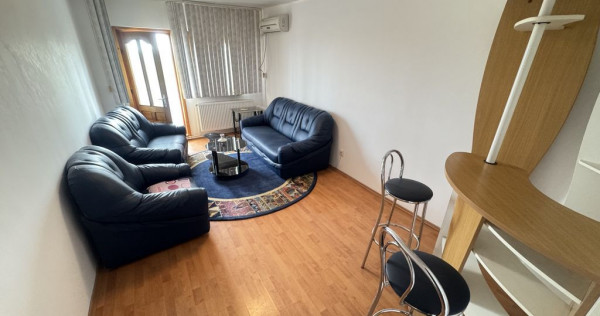 Apartament 2 camere zona Poarta 6 cu Centrala si Parcare